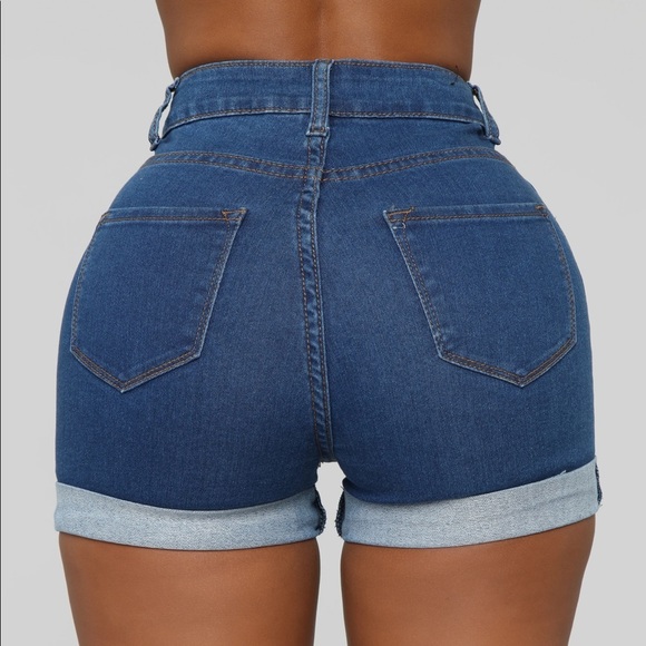 NWT Fashion Nova Carter Denim Shorts -Medium wash size 5 - Picture 7 of 15